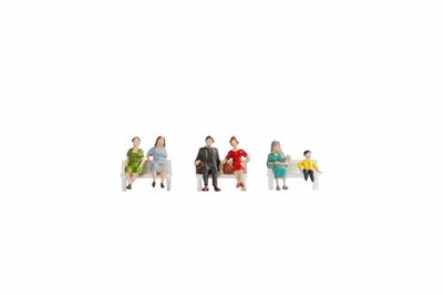 Noch 18131 Sitting People Landscape Modellare