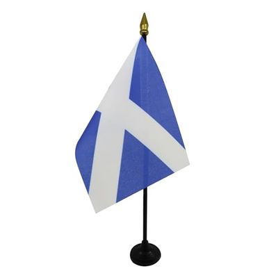 AZ FLAG - Mini Drapeau Ecosse De Table - 15x10 cm - Drapeau Écossais De Bureau 100% Polyester Avec Hampe Pointe Dorée 25cm