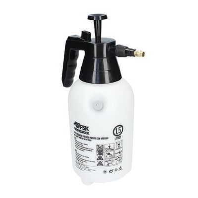 Pulvérisateur à pression préalable 1,5 L avec valve, idéal pour le jardinage et le nettoyage des surfaces.