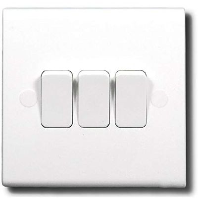 Deta S1205 Slimline Triple Light Switch 3 Gang 1 o 2 vie 10amp SP