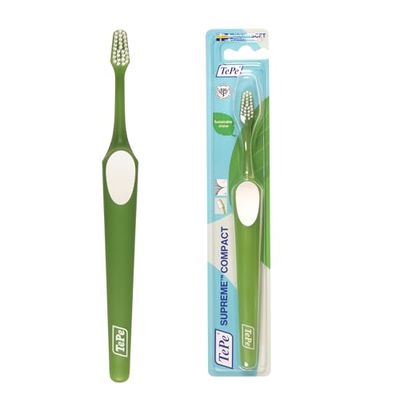 Brosse à dents TePe Supreme Compacte, Souple, Couleurs assorties, 1pc, brins sur deux niveaux pour un nettoyage précis, petite tête de brosse, également adaptée aux enfants