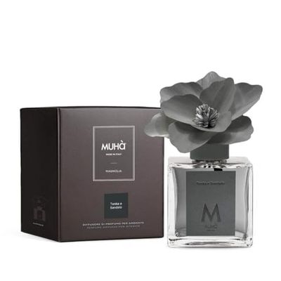 MUHA' | Profumatore per ambienti Magnolia Diffuser, Fragranza Tonka e Sandalo, Diffusore Ambiente con Magnolia in Legno di Betulla, Formato da 500 ml