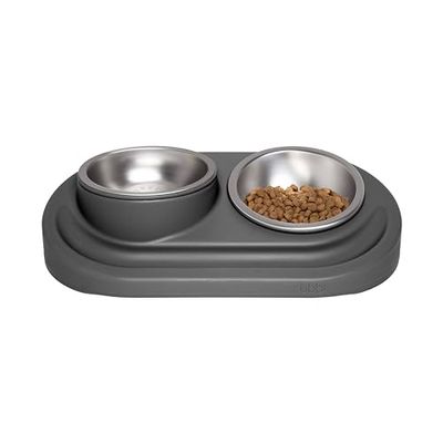 Ubbi Juego de Cuencos de alimentación para Mascotas, un Cuenco Elevado y Otro Plano de Acero Inoxidable con Alfombrilla Antideslizante, Cuencos de comedero para Mascotas para Perros o Gatos, diseño