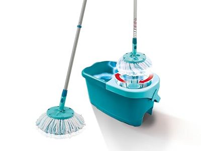 Leifheit Set Clean Twist Disc Mop Ergo Mop Pavimenti Turchese, Lavapavimenti Professionale Flessibile a 360°, Mop Rotante con Manico Regolabile