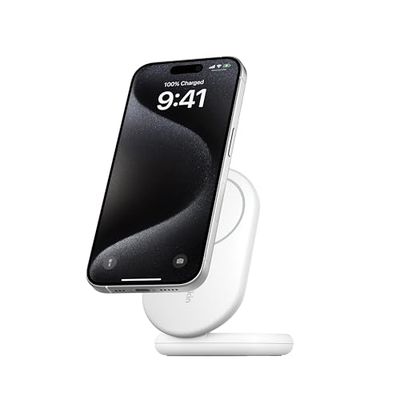 Belkin BoostCharge Qi2 oplader, Magnetische inklapbare draadloze 15 W laadstandaard, MagSafe-Compatible draagbare snelle lader voor Qi2 apparaten, iPhone 16/15/14/13/12 Series, StandBy Ready - Wit