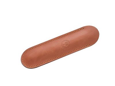 Böker Manufaktur Solingen leather case in brown for transporting all razors in sizes 4/8 to 7/8 inches