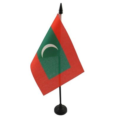 AZ FLAG - Drapeau De Table Maldives - 15x10 cm - Mini Drapeau Maldivien De Bureau 100% Polyester Avec Hampe De 25cm Et Socle En Plastique Noir