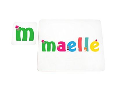 Little Helper Napperon avec Coaster Style Illustratif Coloré avec le Nom de Jeune Fille Maelle