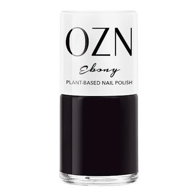OZN Ebony: esmalte de uñas a base de plantas