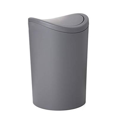 TATAY Poubelle Salle Bain avec Couvercle Basculant | Design Compact et Moderne | Plastique Résistant et Facile à Nettoyer | Fabriquée en Espagne avec Capacité 6L | 19 x 19 x 28 cm – Gris