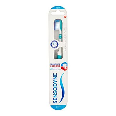 Sensodyne Spazzolino Sensibilità & Gengive, per denti sensibili e, raggiunge 3 volte meglio il bordo gengivale, Soft, Setole Morbide