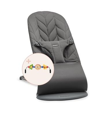 BabyBjörn Babysitter Bliss, Vävd, Bladmönstrad quilt, Antracitgrå med Leksak, Busiga ögon