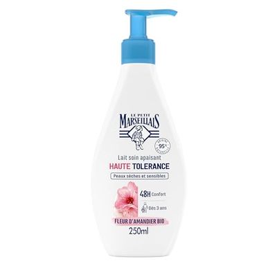 Le Petit Marseillais | Latte per la cura lenitiva ad alta tolleranza Fiore di mandorlo biologico (flacone pompa da 250 ml) - Latte corpo per pelli secche e sensibili - 95% di origine naturale e 48 ore