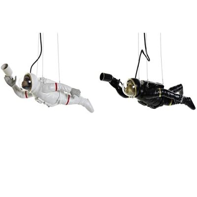 LAMPARA TECHO RESINA 46X14,5X20 ASTRONAUT 2 SURT._AlexandreHouse