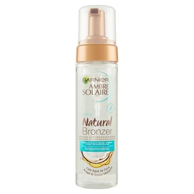 Garnier Ambre Solaire Mousse Autoabbronzante Natural Bronzer, Viso e Corpo, Per un'Abbronzatura Naturale fino ad Una Settimana, Formula Vegana Arricchita con Acqua di Cocco Idratante, 200 ml