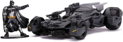JadaToys Batman Justice League Batmobile in Scala 1:32 Die-Cast con Personaggio di Batman in Die Cast, + 8 Anni, 253213005, Multicolor, Taglia Unica