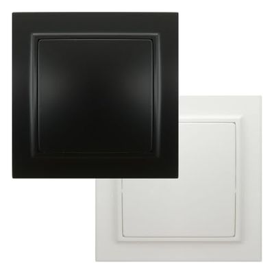 VoltShine Semplice interruttore per campanello - PJ Nero: un'opzione funzionale ed elegante che si integra in qualsiasi ambiente. Il suo design senza tempo aggiunge un tocco di classe e raffinatezza