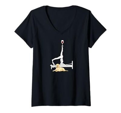 Donna Pilates vino Reformer Pilates con Labrador Retriever giallo Maglietta con Collo a V
