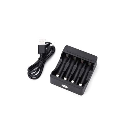 Glowster Cargador rápido para 4 pilas AA/AAA, negro, con indicación LED y protección contra sobrecalentamiento, ideal para recargar pilas en dispositivos.