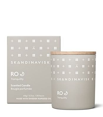 Skandinavisk RO 'Tranquilité' Mini Bougie Parfumée. Notes parfumées: Herbe Coupée et Feuilles Mortes, Concombre et Violette Sauvage. 65g.