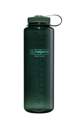 Nalgene Sustain Tritan BPA-fri vattenflaska tillverkad med material härledd av 50% plastavfall (med ISCC-certifierad massbalans), 1 360 g, bred mun, jade