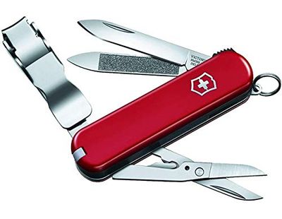 VICTORINOX Nail Clip 580, strumento per la cura delle unghie (8 funzioni, tagliaunghie, forbici), rosso