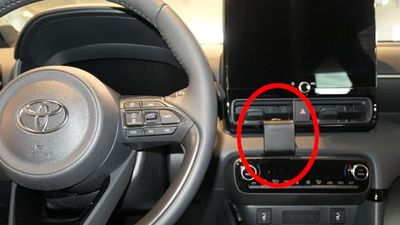 Brodit Support de véhicule ProClip 856033, fabriqué en Suède, Fixation Centrale, pour véhicules à Conduite à Gauche, Compatible avec Support d'appareil