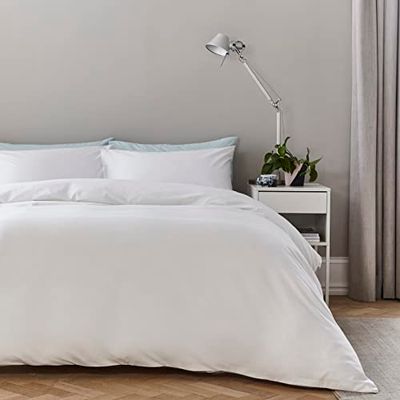 Silentnight 100% Pure Cotton Collection Duvet Cover Set White. Supersoft Snuggly Easy Care Duvet Cover Quilt Bedding Set - Double (200cm x 200cm) + 2 Matching Pillowcase., 520546GE