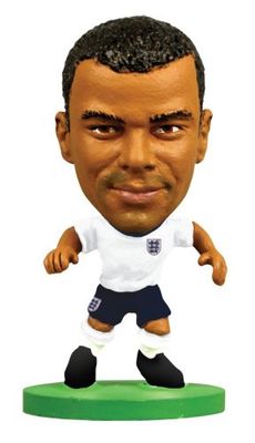 SoccerStarz SOC624 - Anglia drużyna piłkarska Ashley Cole - trykot domowy