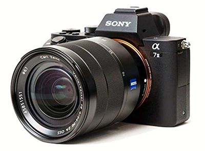 Sony Alpha 7M2 E-Mount - Fotocamera digitale full frame ILCE-7M2 Zeiss Kit (24,3 Megapixel, display LCD da 7,6 cm (3 pollici), video Full HD, sensore CMOS Exmor incl. obiettivo SEL-2470Z, colore: Nero