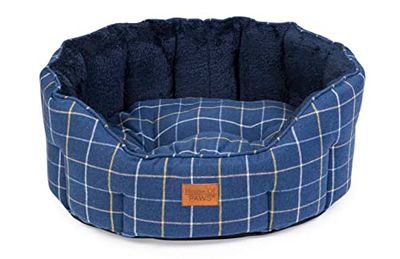 House of Paws Lit Ovale pour Petit Chien en Tweed Bleu Marine à Carreaux – Lavable en Machine – Peluche Super Douce