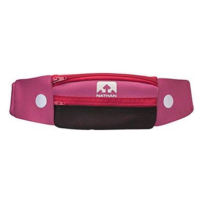 Nathan Sports 5k Pak Néoprène Ultra-léger avec des Guide-Courroies réfléchissants pour Ajuster au Maximum. Stockez Vos Accessoires Essentiels dans Deux Poches externes à Fermeture éclair. Very Berry
