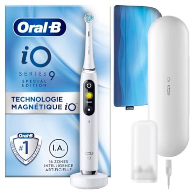 Oral-B iO 9 Brosse À Dents Électrique Édition Spéciale Blanche, 1 Brossette, 1 Étui De Voyage Chargeur, 1 Pochette Magnétique