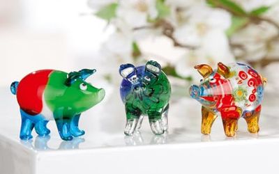 Pack of 12 Figure, Pig, Glass, multicolored, PU 12, Assorted 3 times, L. 3 cm, W. 5 cm, H. 4 cm