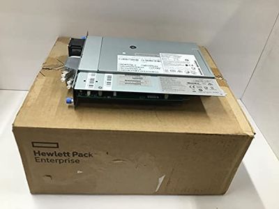 Hewlett Packard Enterprise R0X27A commutateur réseau Connexion Ethernet, supportant l'alimentation Via ce Port (PoE) Noir, Argent