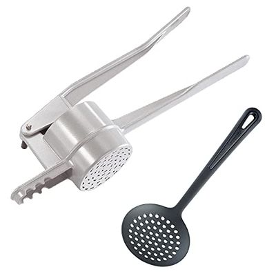 Westmark Set per Spätzle, 2 Pezzi, 1 Pressa per Spätzle e Patate con Fori Classici, Spätzlechef, 1 Mestolo, Gentle, Alluminio Pressofuso/PA, Argento/Nero,612022E8