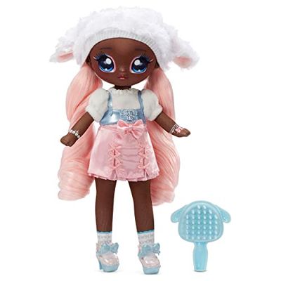 Na Na Na Surprise Teens Bambole alla Moda da Collezionare - Bambola dai Capelli Rosa in Tessuto Morbido di 27,94 cm, Ispirata a Una pecorella - Lila Lamb