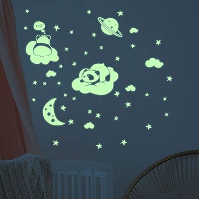 Oplichtende stickers voor baby- en kinderkamerdecoratie, fluorescerend, 50 sterren en 2 panda's op wolken