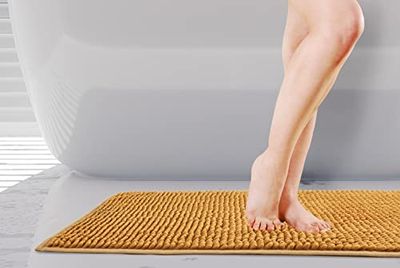 Emma Barclay Noodle Tapis de Bain antidérapant Doux au Toucher Ocre 45 x 75 cm