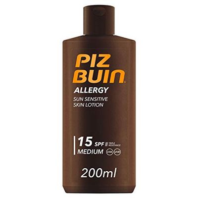 PIZ BUIN Allergy Sun Sensitive Skin Lotion FPS 15 (200 ml), protector solar con protección FPS15, crema solar para pieles sensibles, crema corporal con filtros UVA/UVB
