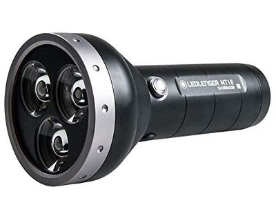 Lanterna de bolso LED para exteriores Ledlenser MT18, recarregável com bateria, 3000 lúmens, focável, feixe de luz de 540 m, duração luminosa de até 96 h, interruptor frontal, manuseio com uma mão