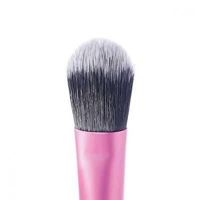 Mario Giussani Tillverkad med Care Brush Foundation Fluid Cod. PS4