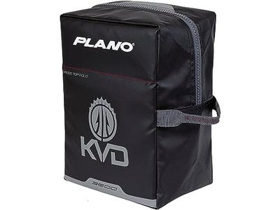 Plano KVD Wormfile Signature Series 3600 Speedbag, zwarte TPE gecoate stof met rode binnenkant en accenten, premium zachte vistas, visgerei opslag voor aas en kunstaas