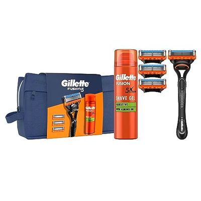 Gillette Fusion 5 KIT REGALO, 4 LAMETTE DA BARBA + 1 manico, 1 SCHIUMA DA BARBA, 1 ASTUCCIO DA VIAGGIO, Idea Regalo Uomo