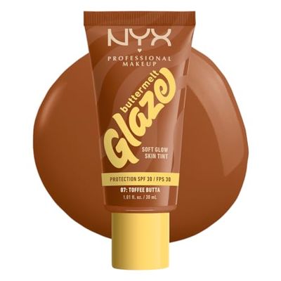 NYX Professional Makeup Base de Maquillaje Iluminadora Buttermelt Glaze, Acabado Natural y 12H de Duración, Con SPF 30, Para Todo Tipo de Piel, Tono: 07 Toffee Butta