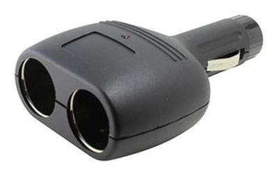 Doble conector mechero con fusible y LED, para uso en vehículos, permite conectar múltiples dispositivos eléctricos.