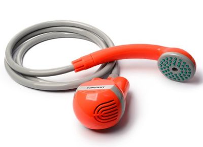 Ivation Chuveiro portátil exterior, chuveiro elétrico portátil com baterias | regador de campismo recarregável e compacto, extrai água de cubo para um jato contínuo e suave