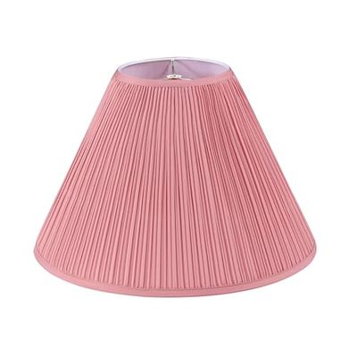 Aspen Creative 33027, paralume con ragno di transizione con copertina rigida, tessuto di seta sintetica rosa pieghettato, 17,8 cm superiore x 45,7 cm inferiore x 33 cm altezza inclinata