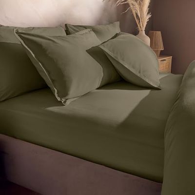 Silentnight Washed Cotton Rich Fitted Sheet - Soft Stylish Linen-Look Comfortable Bottom Sheet - Deep Fit with Elasticated Corners - Breathable Fabric Machine Washable, King Mattress, Sage Green