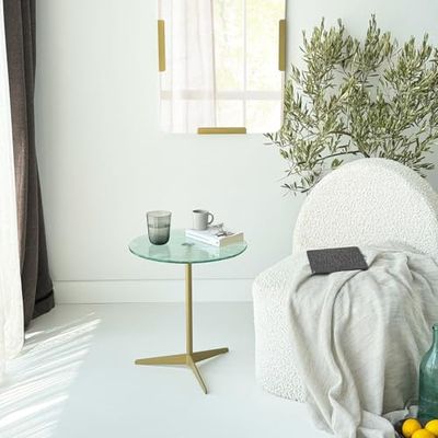 Hanah Home Elegante zijtafel, goud en transparant, 40 x 45 x 40 cm, 100% gehard glas en metalen frame, stijlvolle toevoeging voor moderne woonkamers en slaapkamers